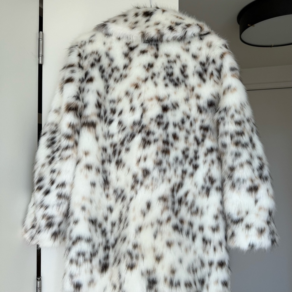 Luxury Brand New Apparis Gabrielle Maxi Coat. M size. Snow Leopard Print. - Picture 10 of 14